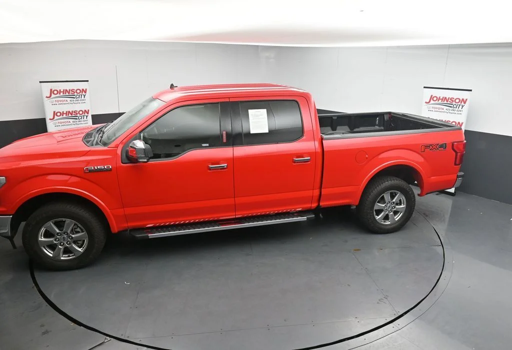 Used 2019 Red Ford Lariat image 27