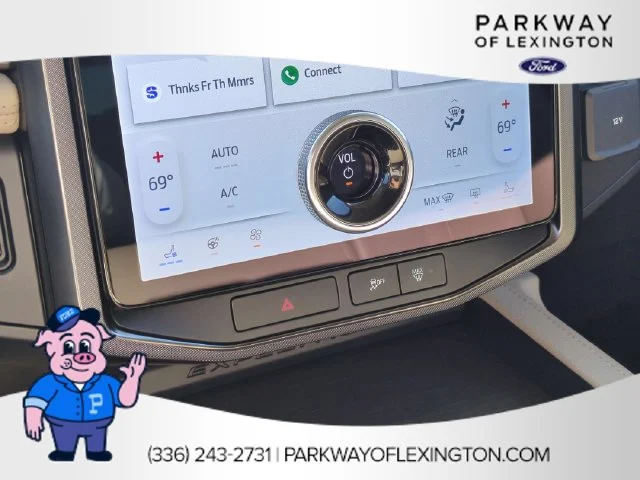 Used 2022 White Ford Limited image 25