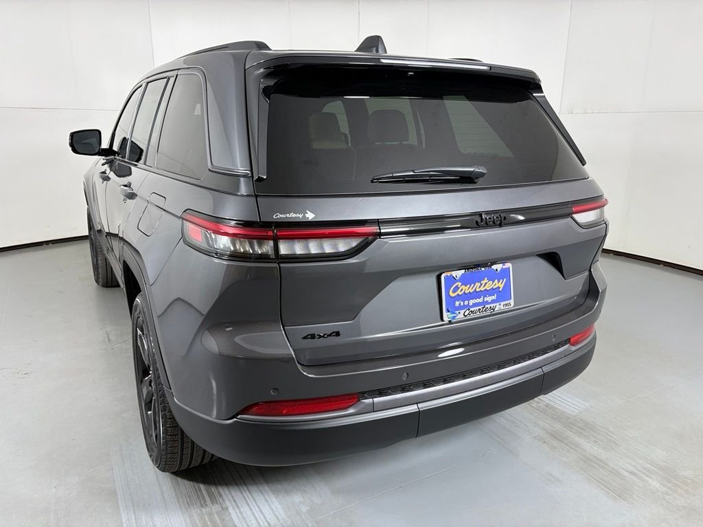 New 2026 Baltic Gray Metallic Clearcoat Jeep Limited image 6
