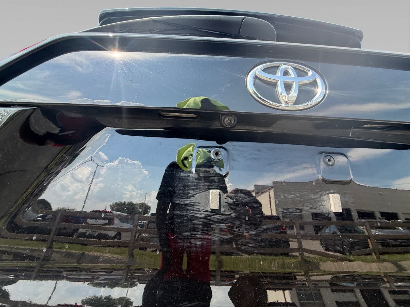 Used 2025 Midnight Black Metallic Toyota XLE image 16