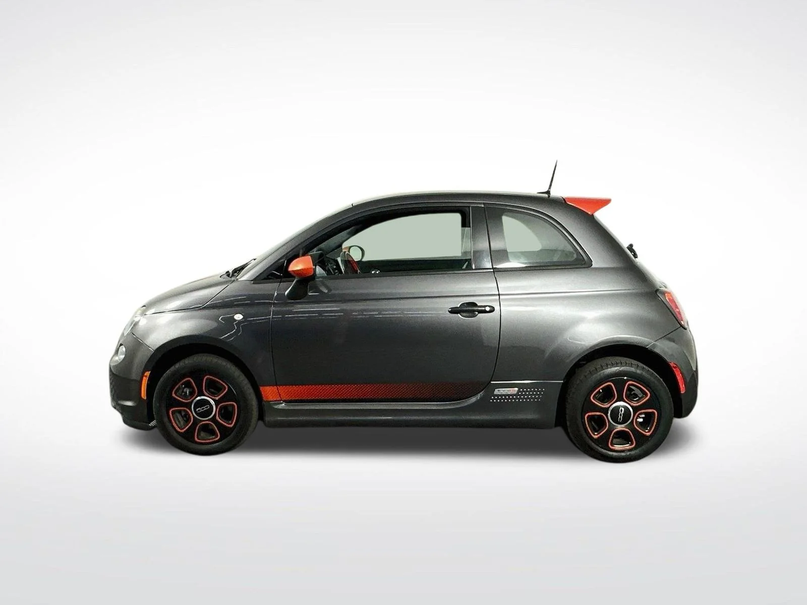 Used 2014 Granito Lucente (Granite Crystal) FIAT Battery Electric image 5