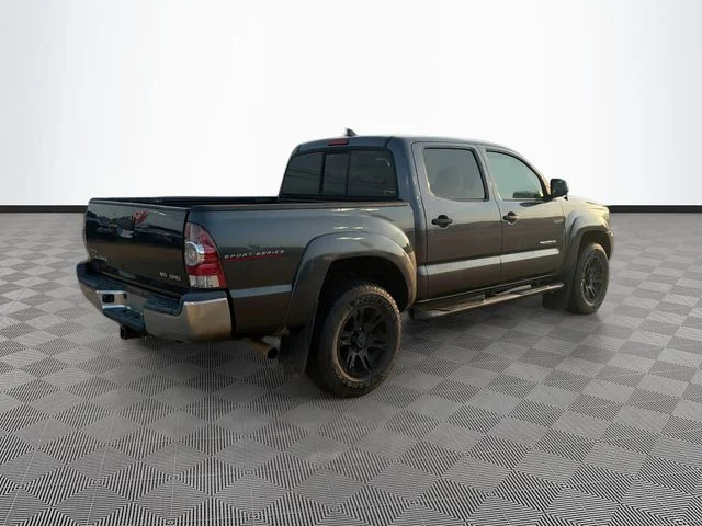 Used 2015 Gray Toyota Base image 7