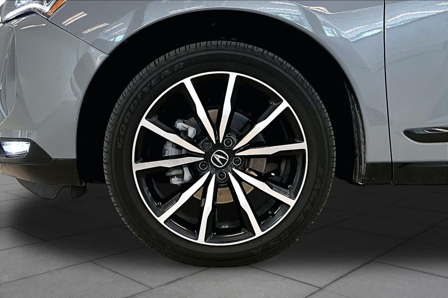 Used 2025 Urban Gray Pearl Acura w/A-Spec Advance Package image 10
