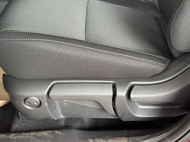 2026 Mitsubishi Outlander ES - Photo 13