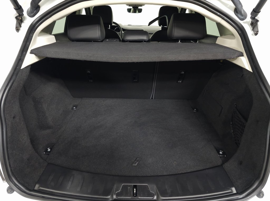 2020 JAGUAR E-PACE - Image 5