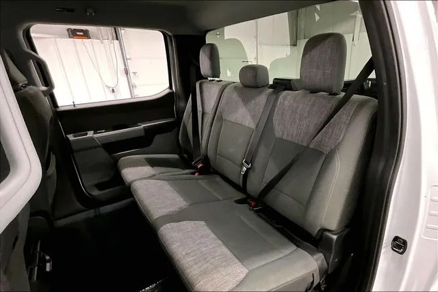 Used 2024 Oxford White Ford XLT image 23