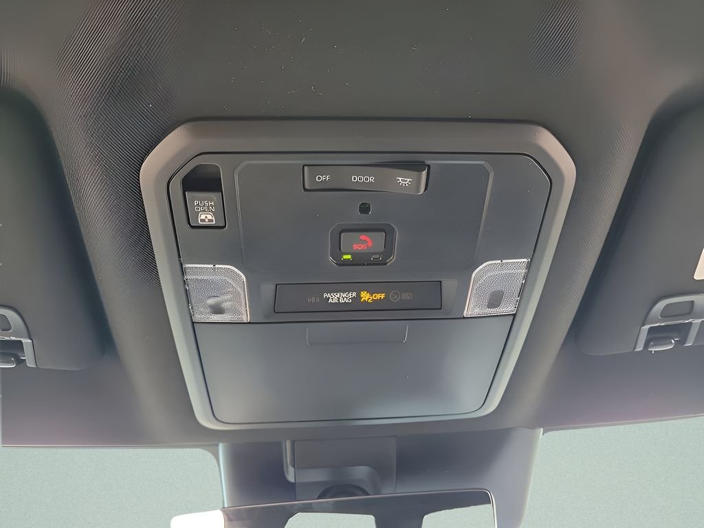 2026 Toyota Tundra Limited - Photo 18