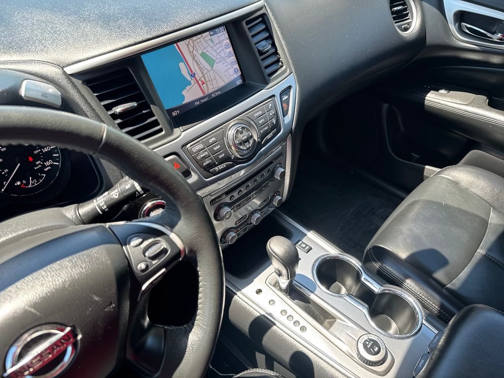 Used 2018 Black Nissan SL image 22