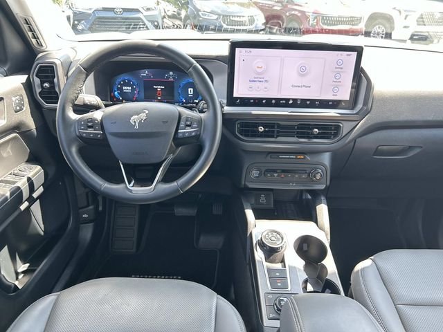 Used 2025 White Ford Badlands image 16
