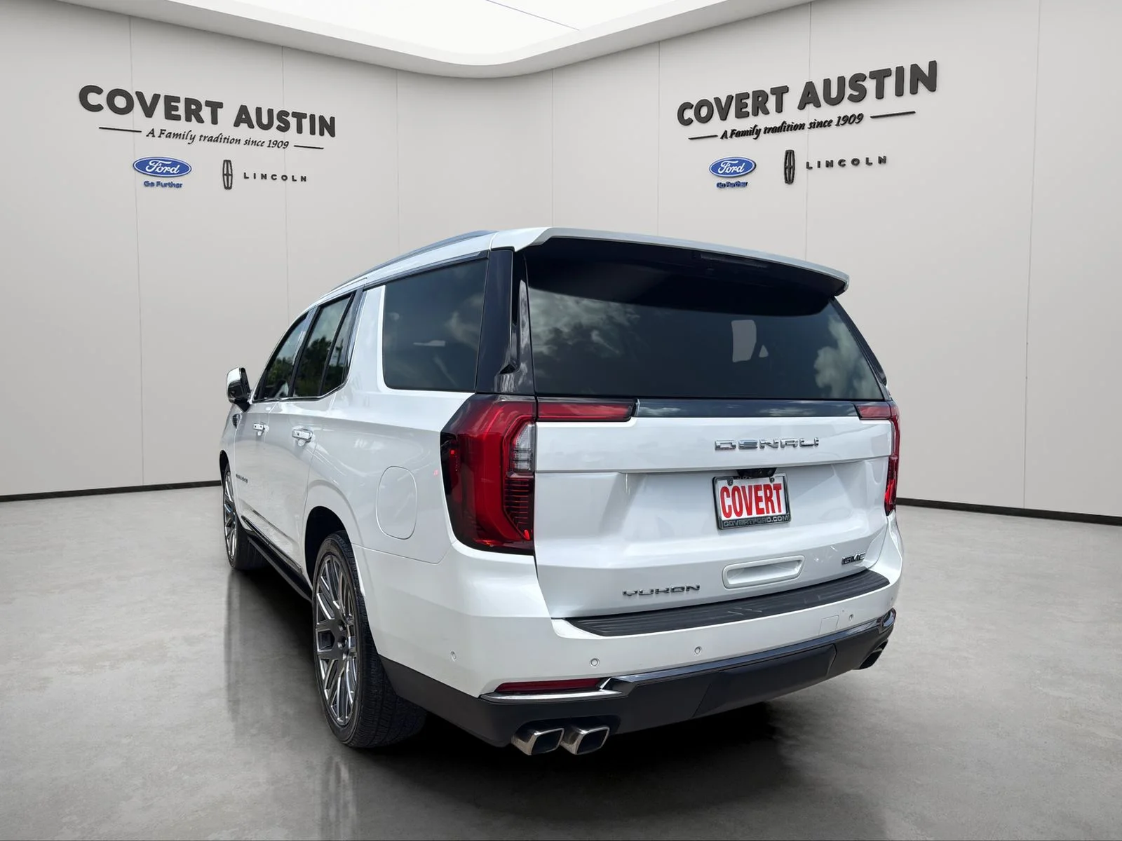 Certified Used 2025 White GMC Denali Ultimate image 4