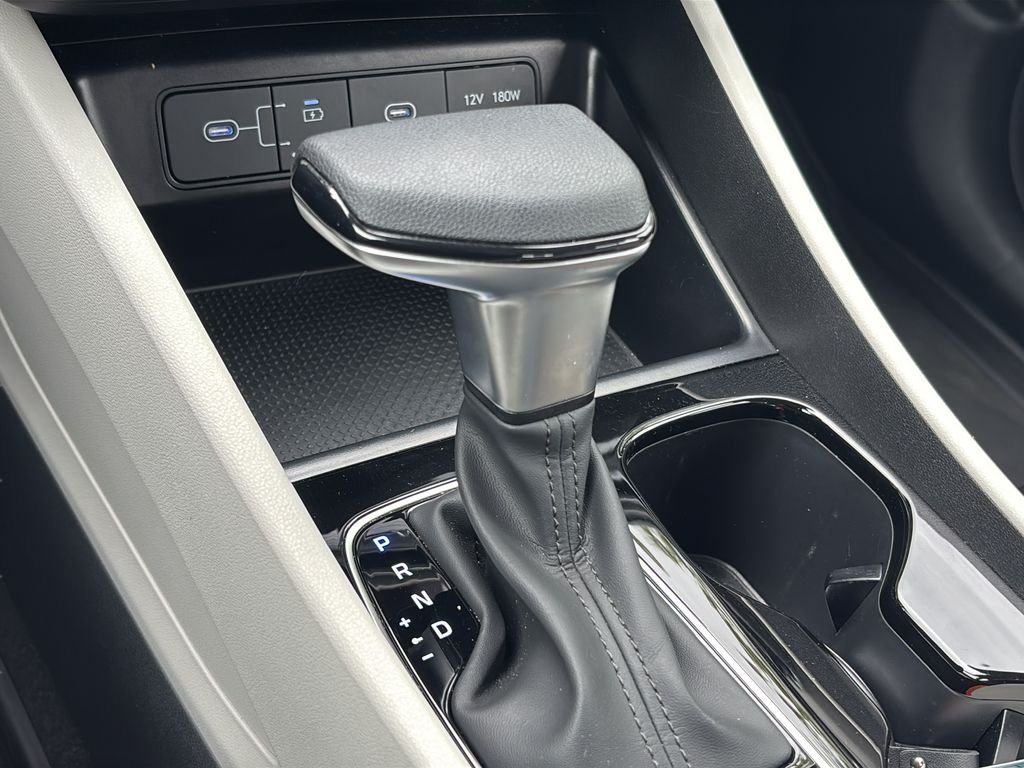 2025 Hyundai Tucson SE - Photo 30