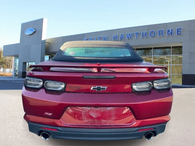 Used 2023 Radiant Red Chevrolet 2LT image 5