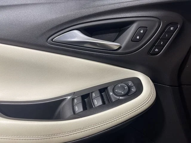 2024 Buick Encore GX Avenir - Photo 19