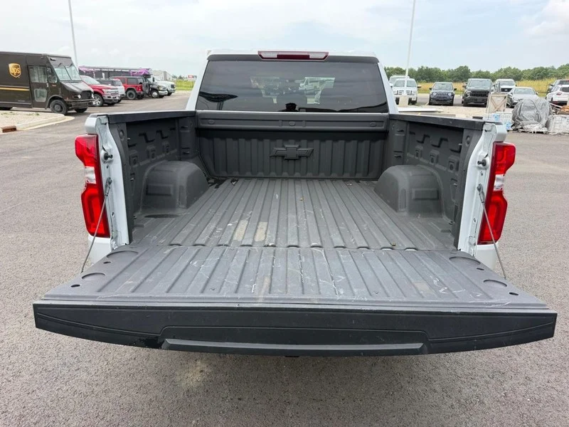 Certified Used 2021 Silver Ice Metallic Chevrolet RST image 7