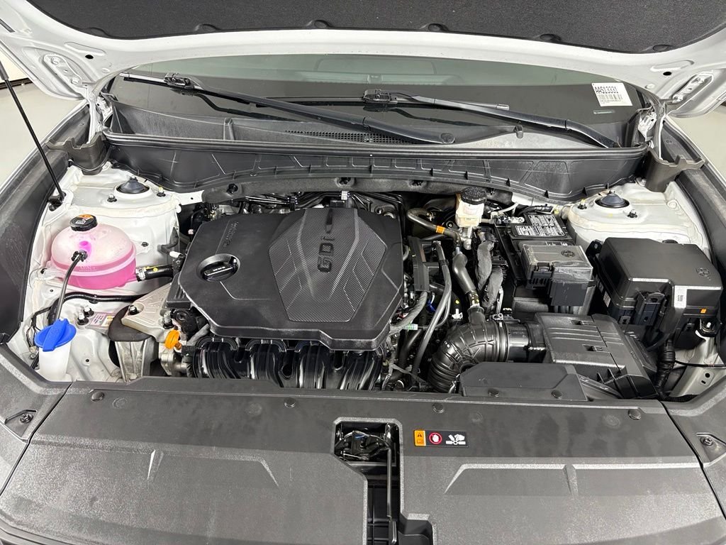 Used 2025 Silver Hyundai SEL image 45