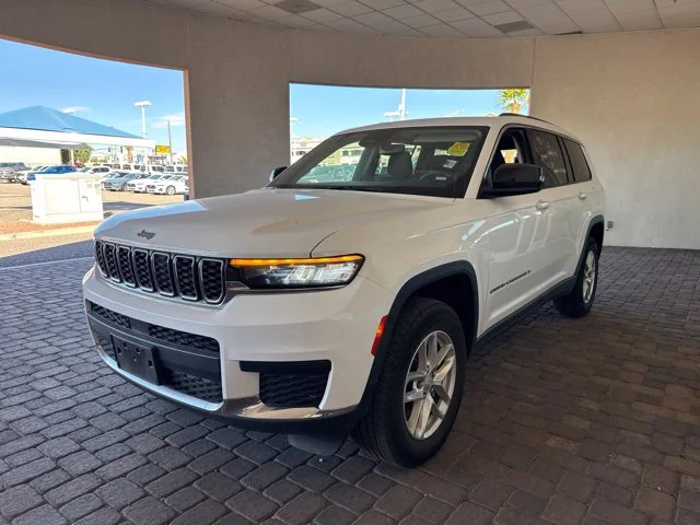 Certified Used 2023 White Jeep Laredo image 1