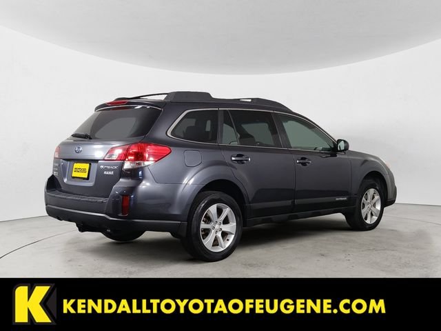 Used 2013 Gray Subaru 2.5i Premium image 4