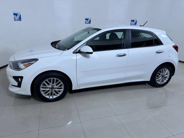 Used 2023 CLEAR WHITE Kia S image 4