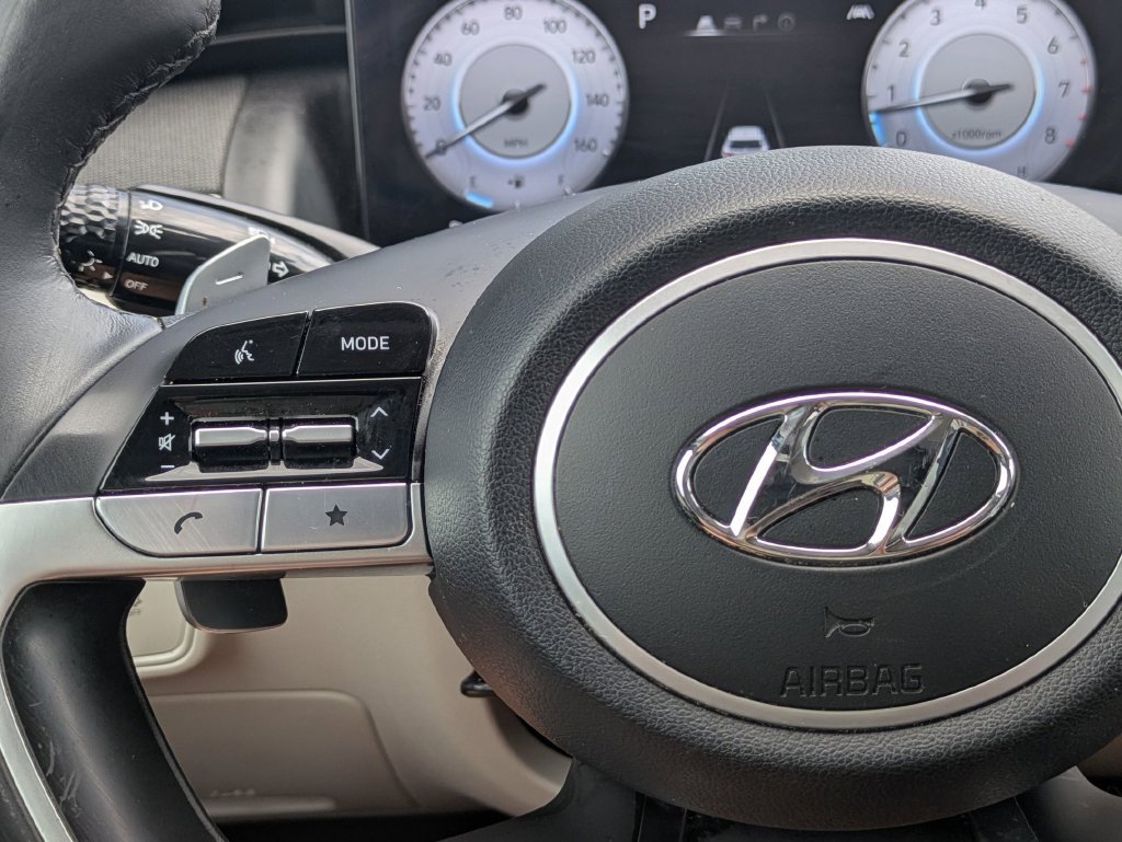 Used 2022 Black Hyundai Limited image 19
