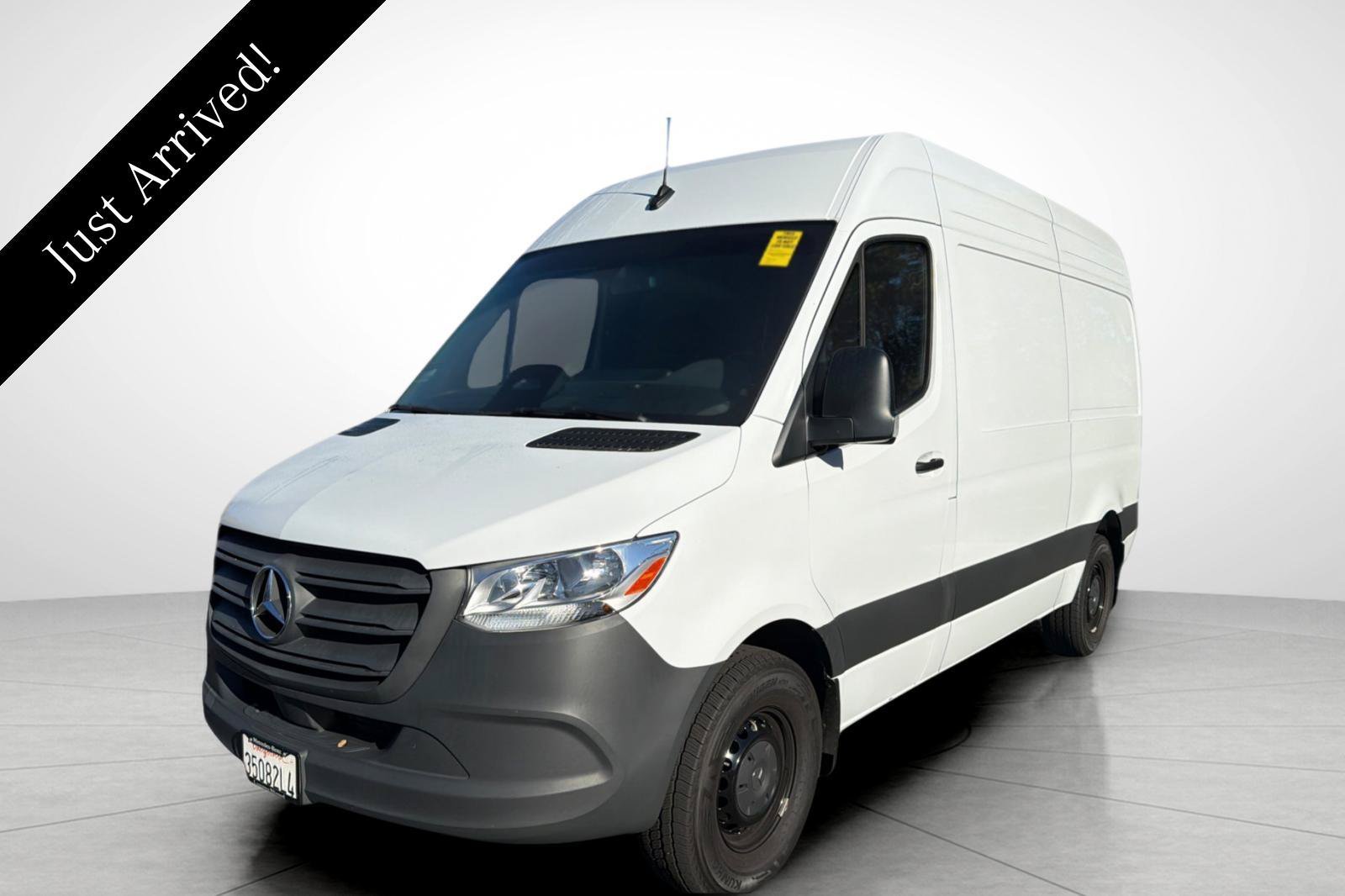 2025 Mercedes-Benz Sprinter Cargo Van Base