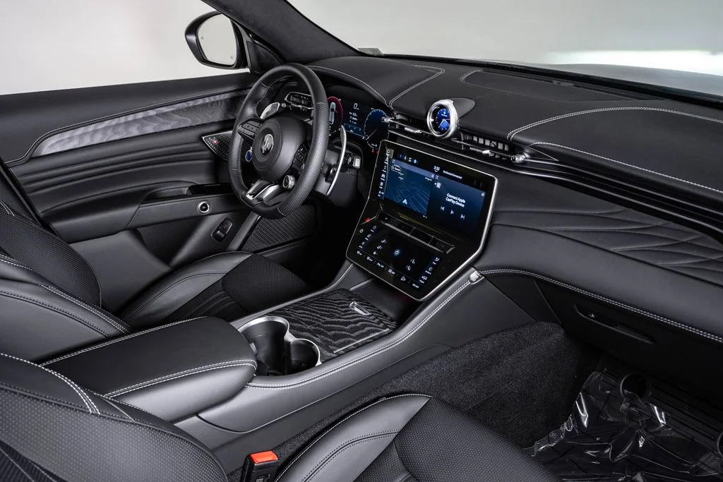 2026 Maserati Grecale Modena V6 - Photo 14