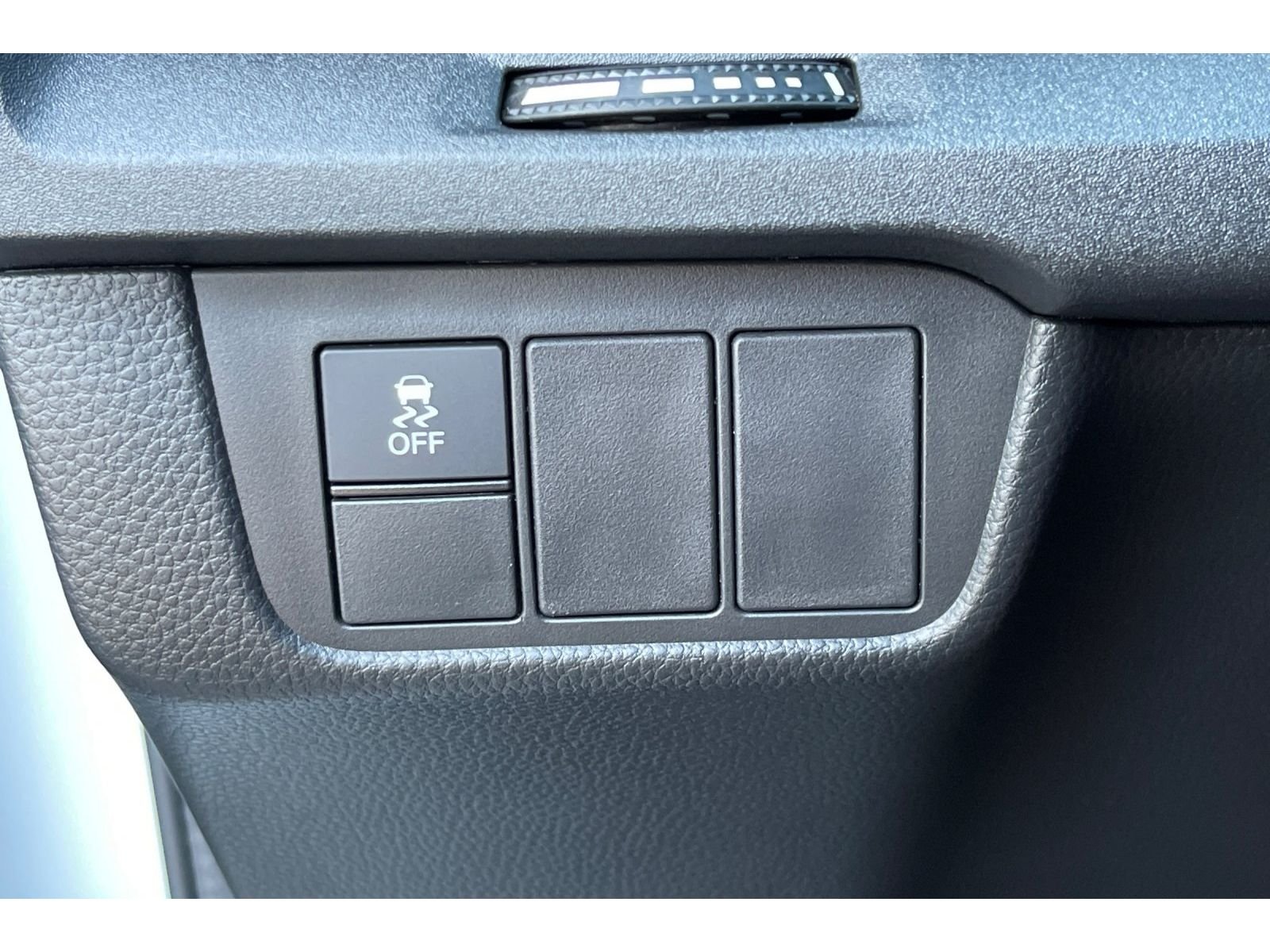 Used 2024 Platinum White Pearl Honda Sport image 41