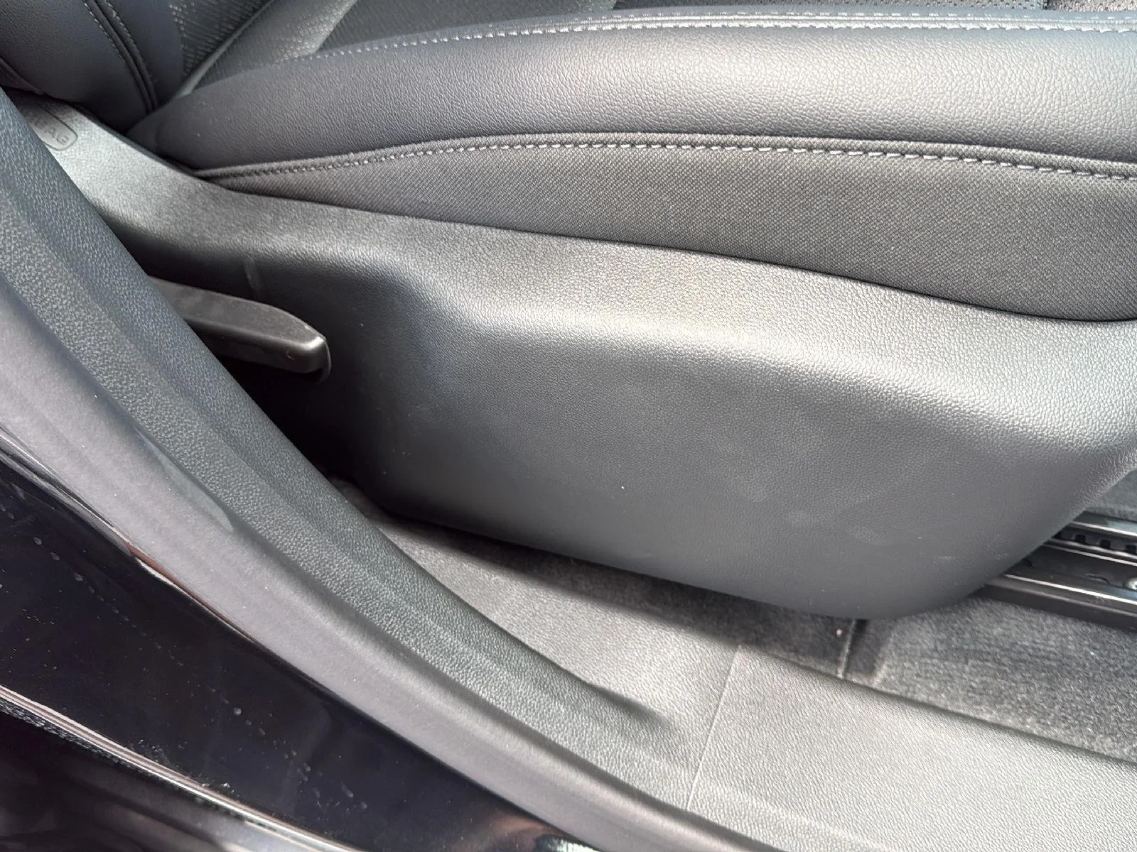 2027 Chevrolet Equinox LT - Photo 30