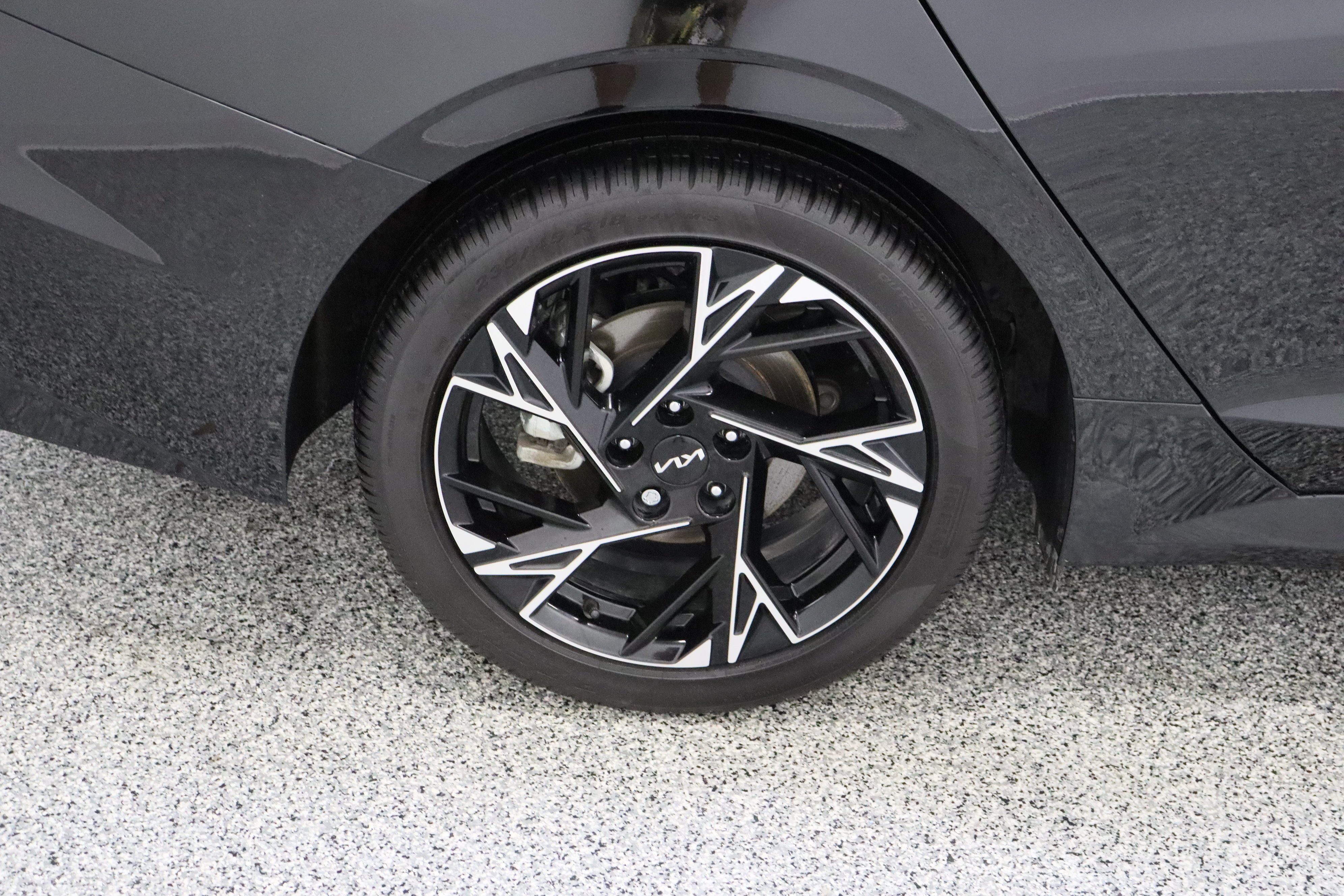 Used 2026 Aurora Black Pearl Kia GT-Line 2.5L image 6