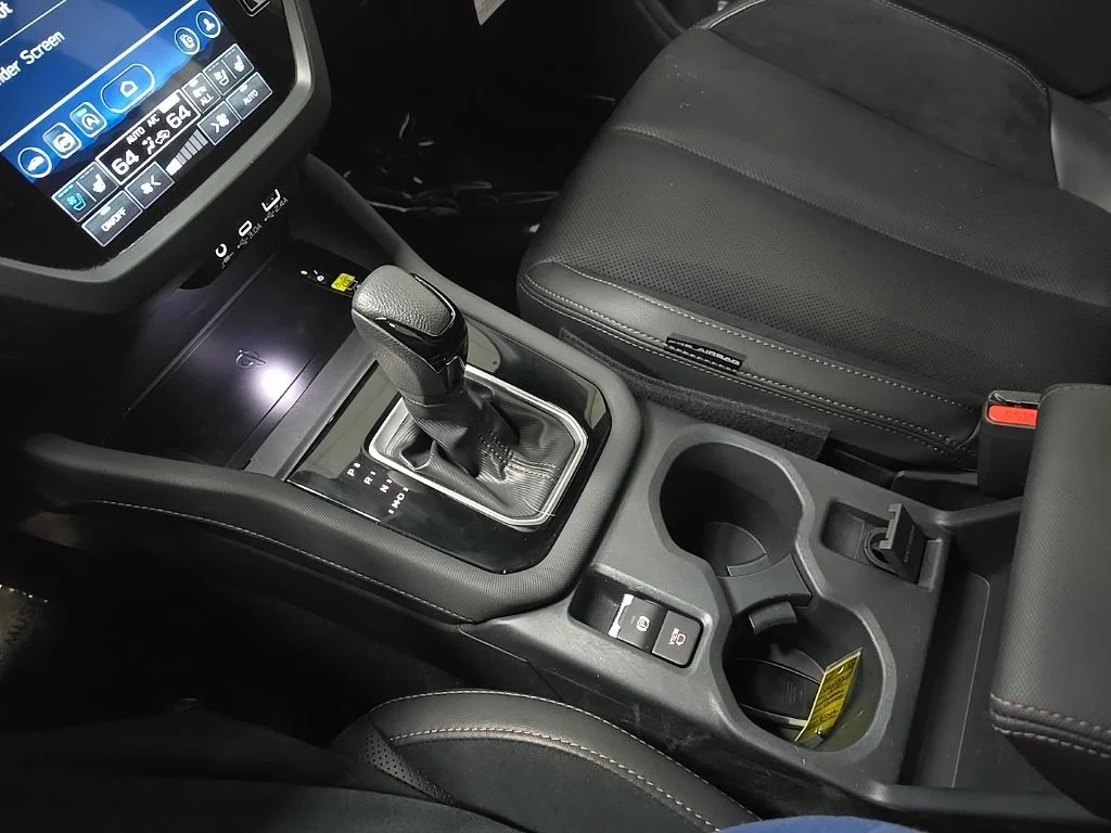 Used 2025 Crystal Black Silica Subaru Touring image 28