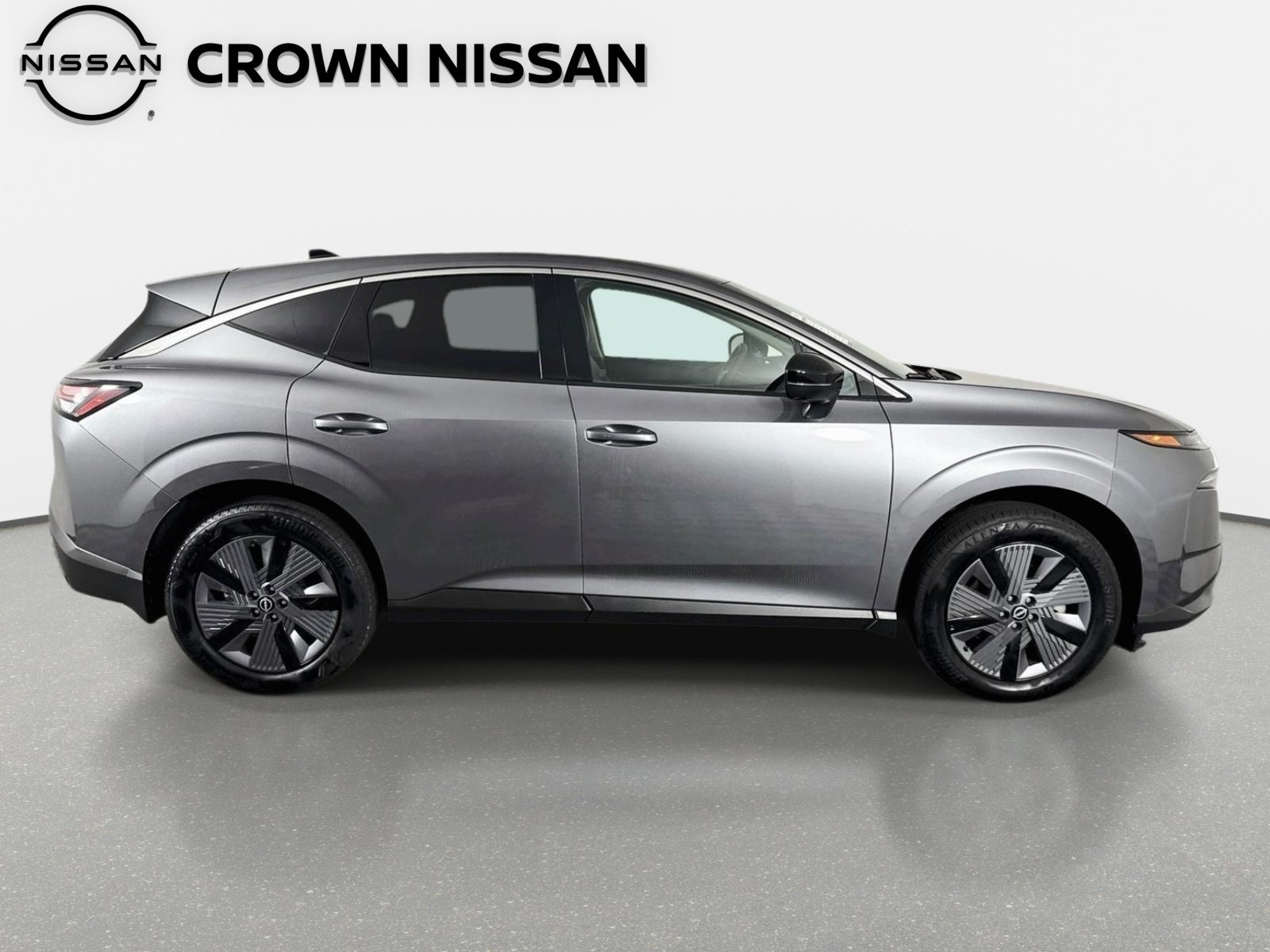 Used 2026 Gun Metallic Nissan SL image 4