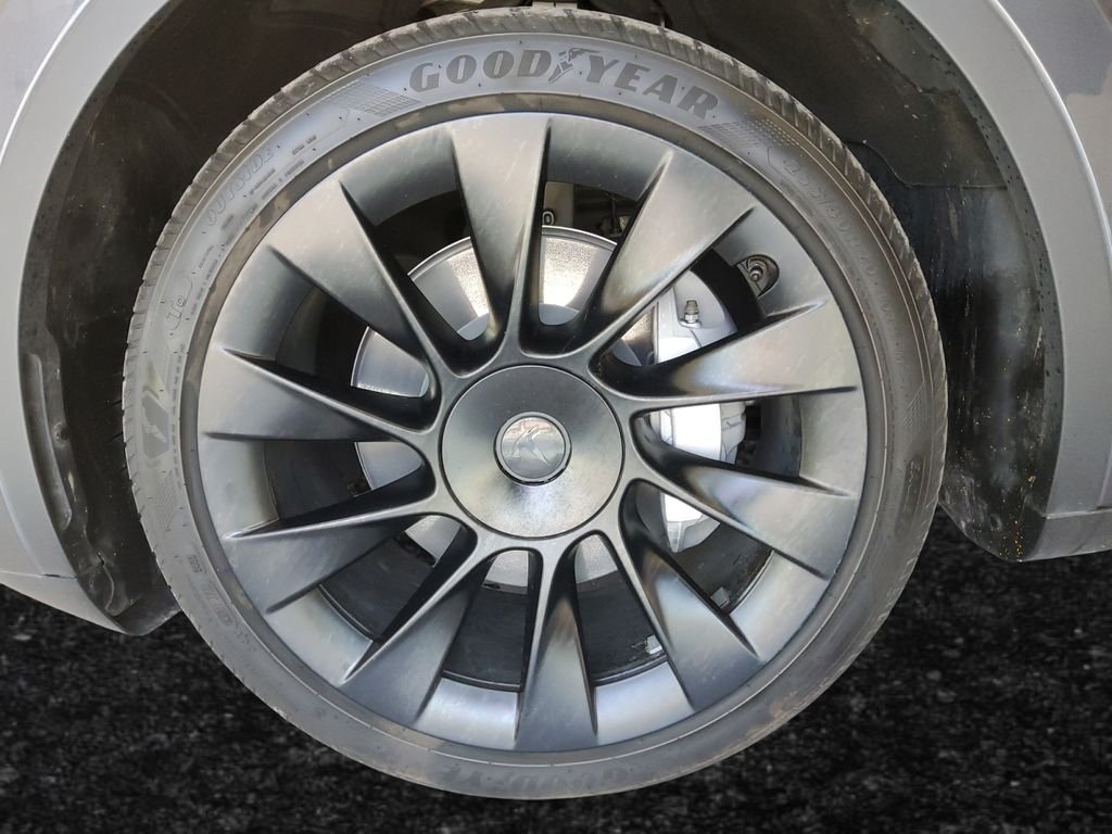 Used 2023 Black Tesla Long Range image 26