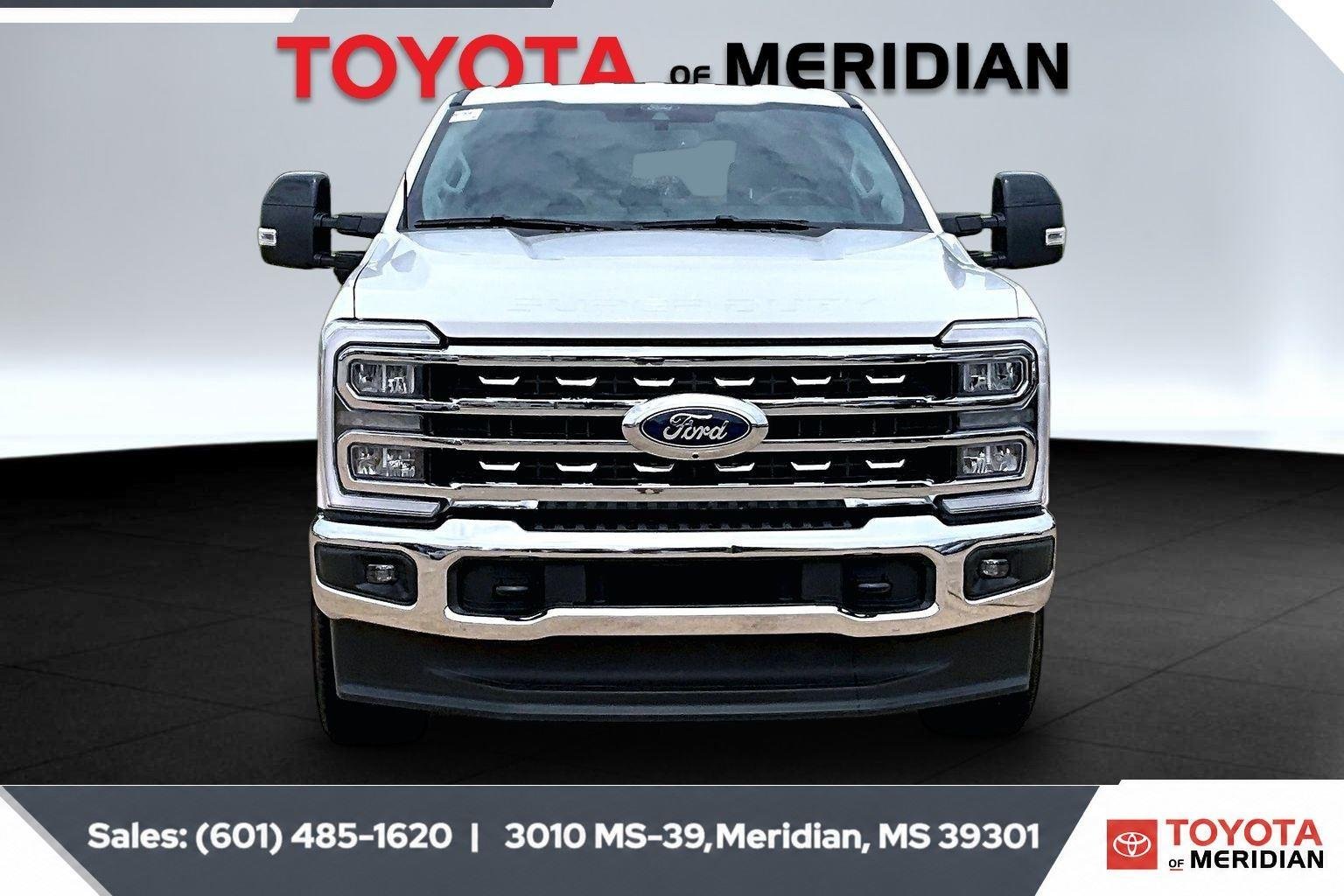 Used 2026 Oxford White Ford Lariat image 3