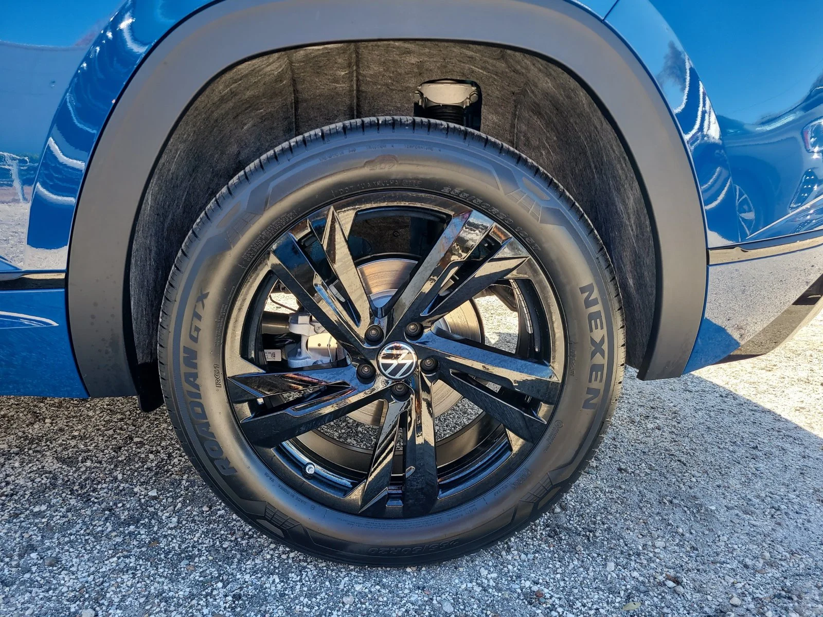 New 2026 Mountain  Lake Blue Metallic Volkswagen 2.0T SEL R-Line Black image 10