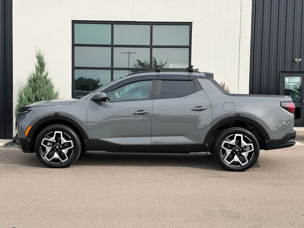 Used 2024 Gray Hyundai XRT image 2