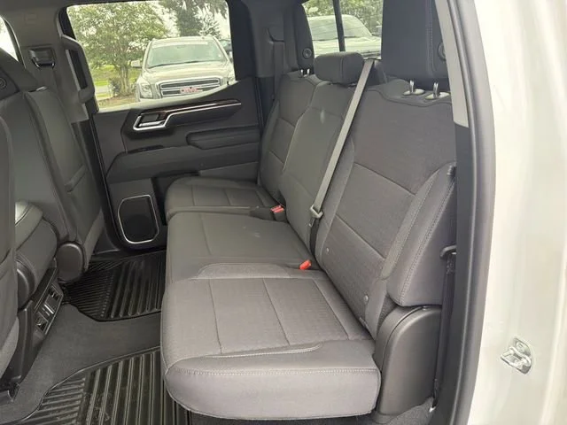 New 2026 Summit White GMC SLE image 19