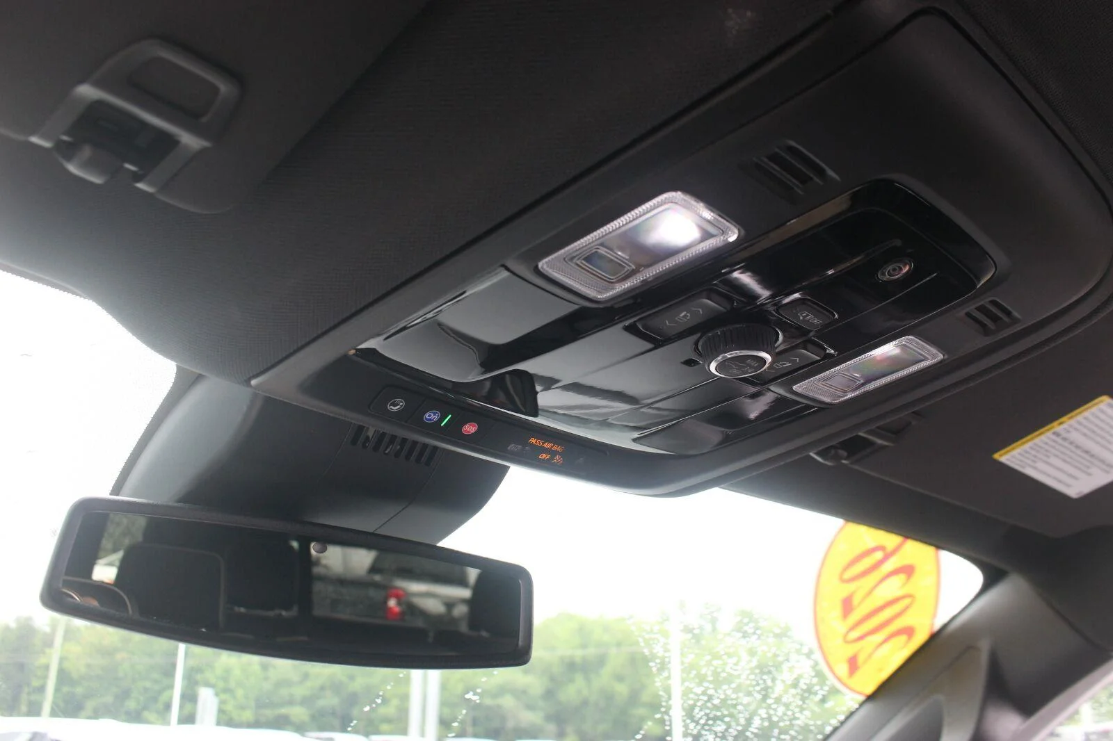 Used 2026 Onyx Black GMC Elevation image 33