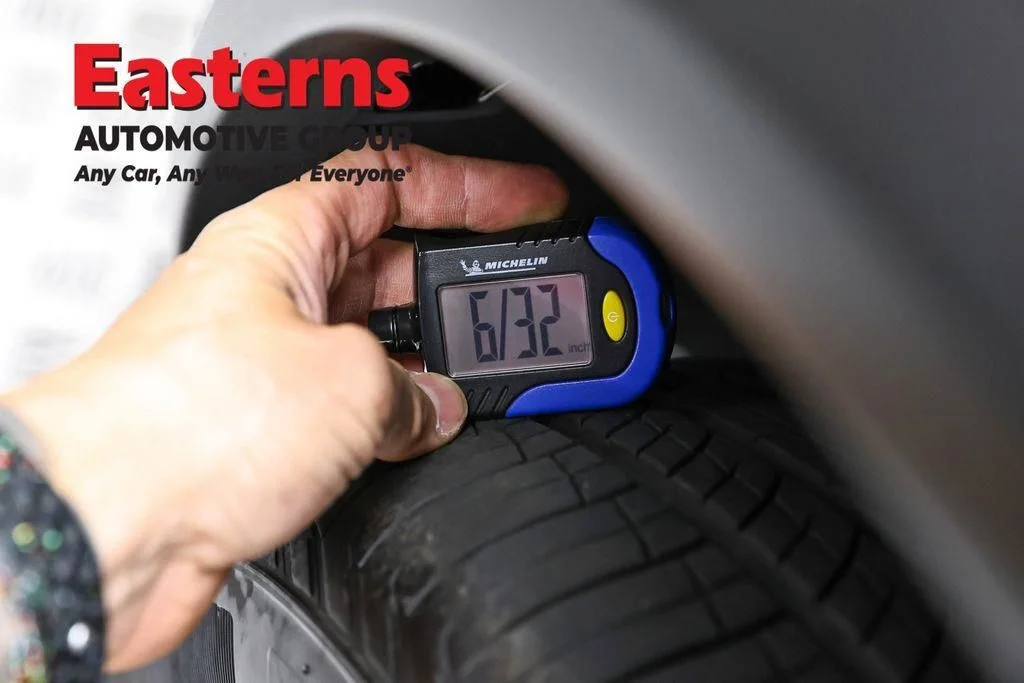 Used 2023 Black Nissan SV image 29