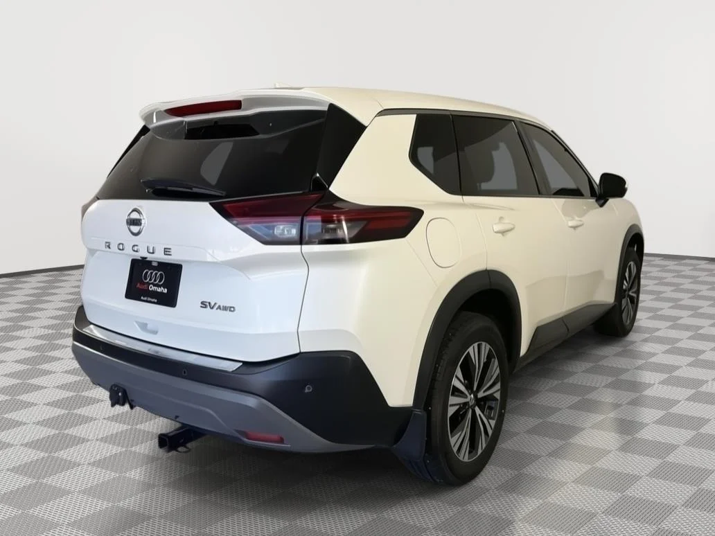 Used 2021 Caspian Blue Metallic Nissan SV image 7