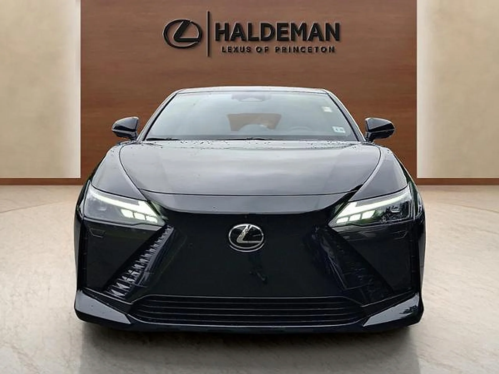 Certified Used 2023 CAVIAR Lexus Luxury image 2
