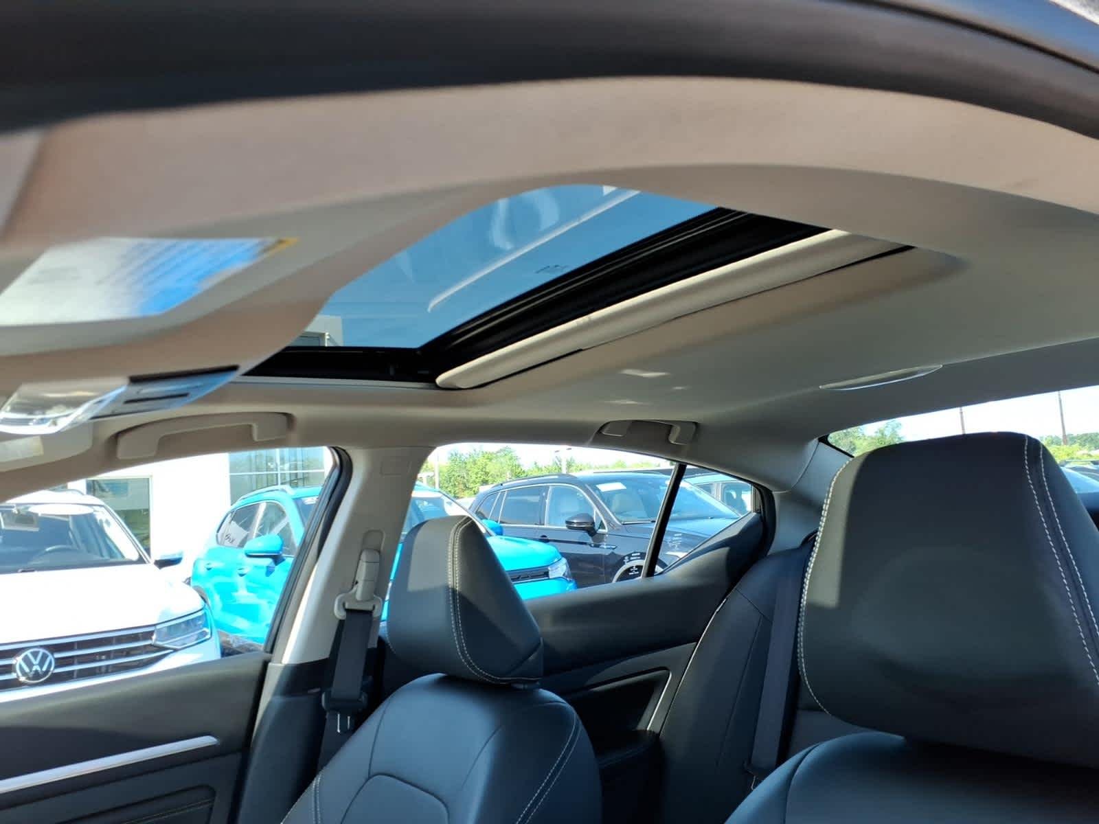 Used 2022 Super Black Nissan 2.5 SL image 18