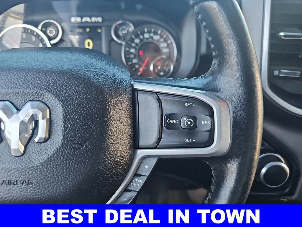 Used 2023 White Ram Big Horn/Lone Star image 17