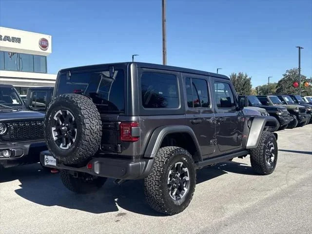 New 2026 Granite Crystal Metallic Clear-Coat Exterior Paint Jeep Rubicon image 5