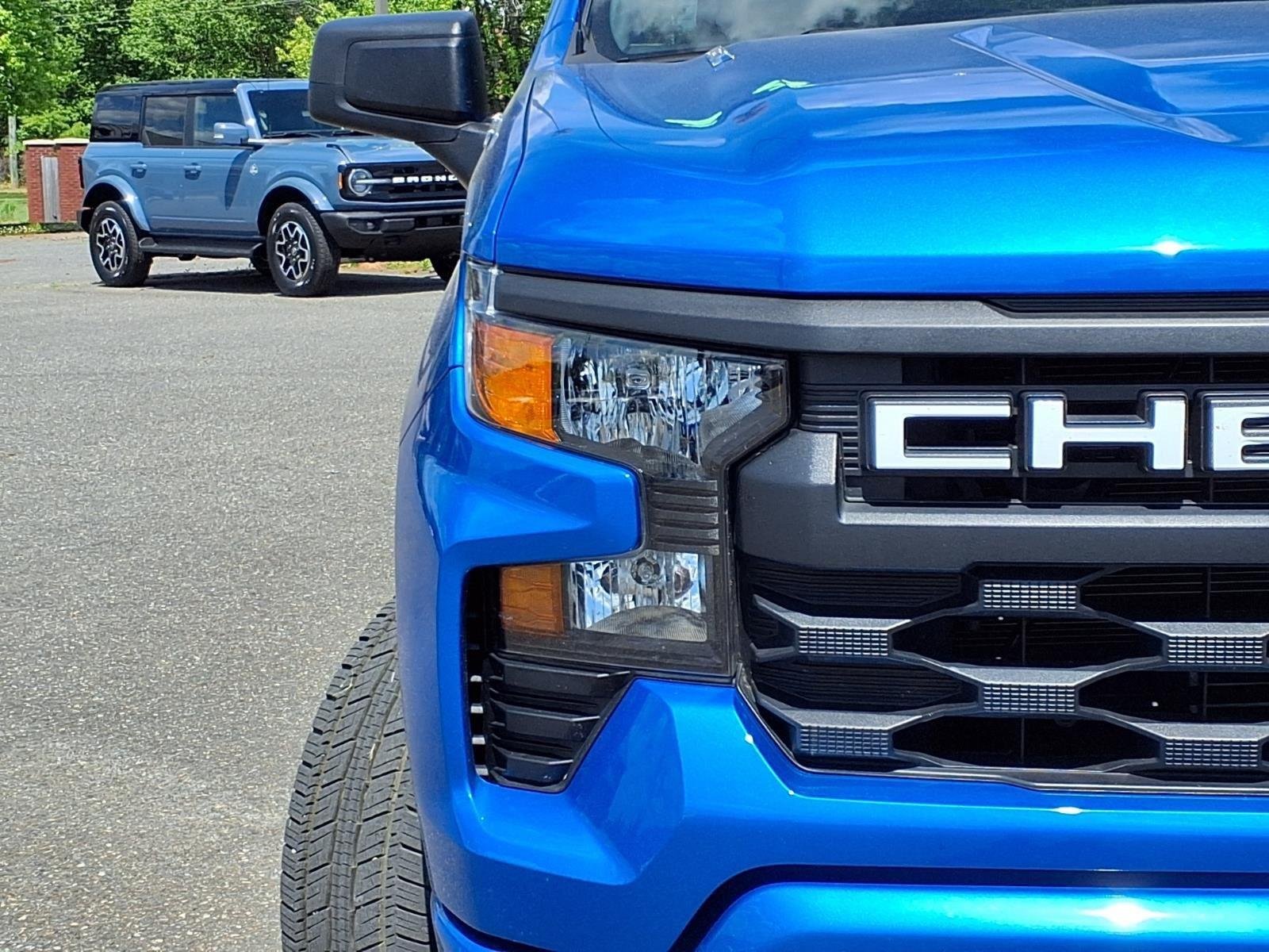 Used 2025  CHEVROLET CUSTOM image 13