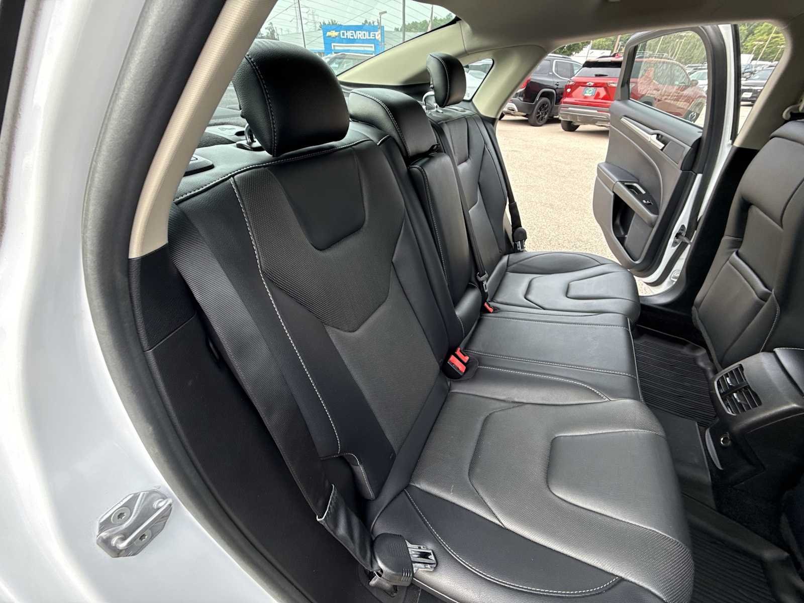 Used 2019 White Ford Titanium image 25