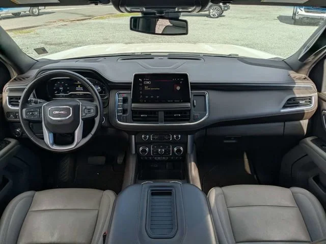 2024 GMC Yukon SLT - Photo 16