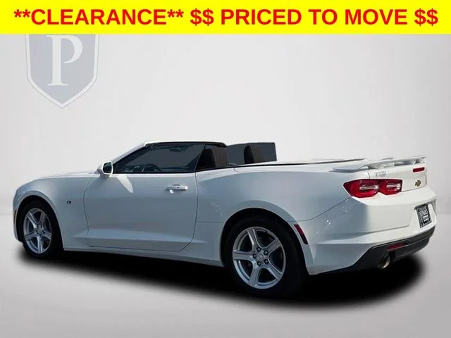 Used 2023 White Chevrolet 1LT image 10