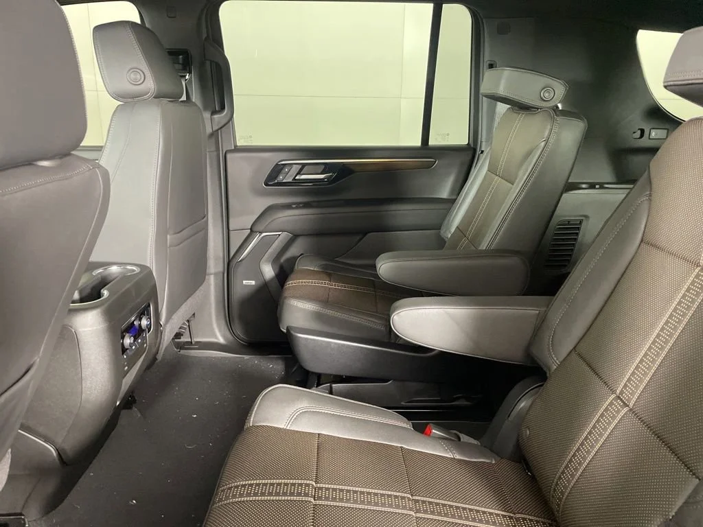 2026 Chevrolet Suburban High Country - Photo 44