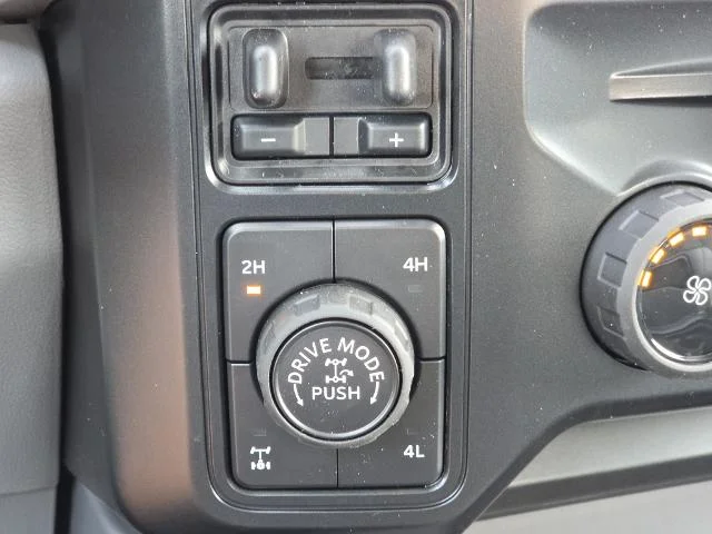 New 2026 Agate Black Metallic Ford F-250® XLT image 42