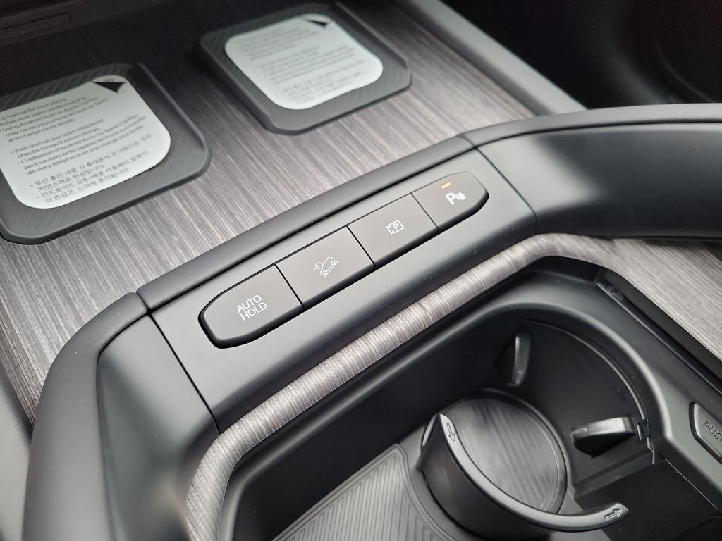 New 2027 Glacial White Pearl Kia X-Line SX Prestige image 37
