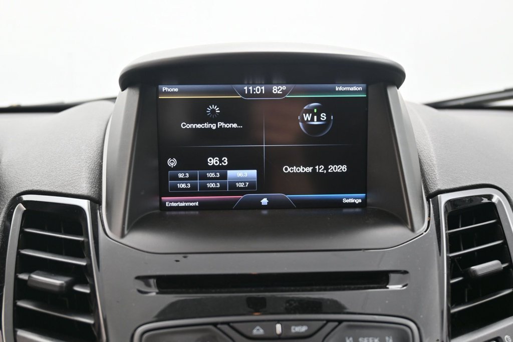 Used 2015 Red Ford SE image 10